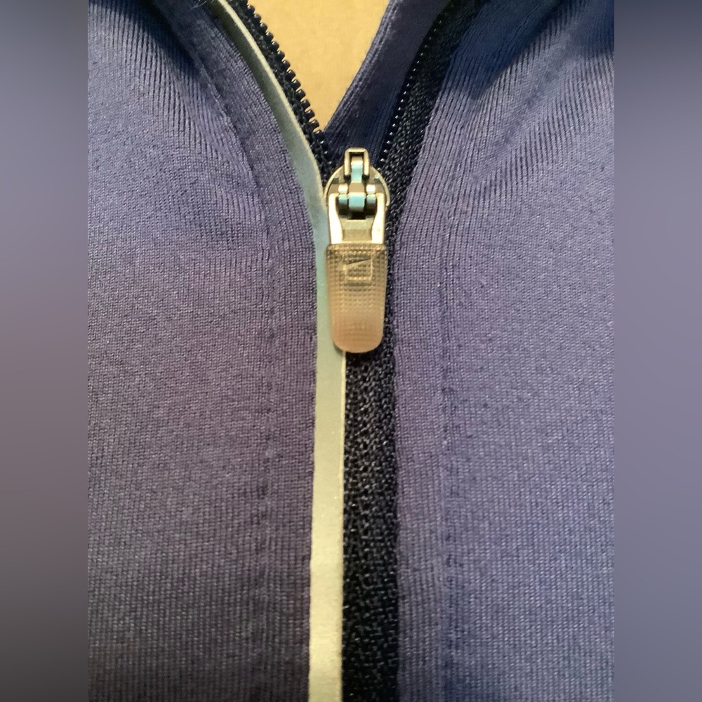 Nike Dri-fit Women's Periwinkle Long Sleeve Activewear Jacket - Picture 4 of 11